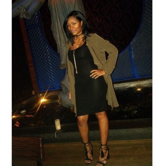 Meet your posher! 😘 - Picture 1 of 2